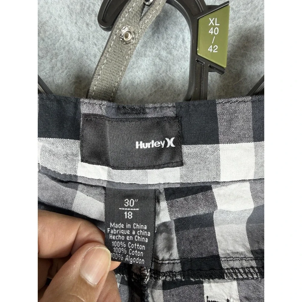 Hurley Shorts Mens 30 Gray Check Plaid‎ Chino Cotton Casual Summer Pockets
